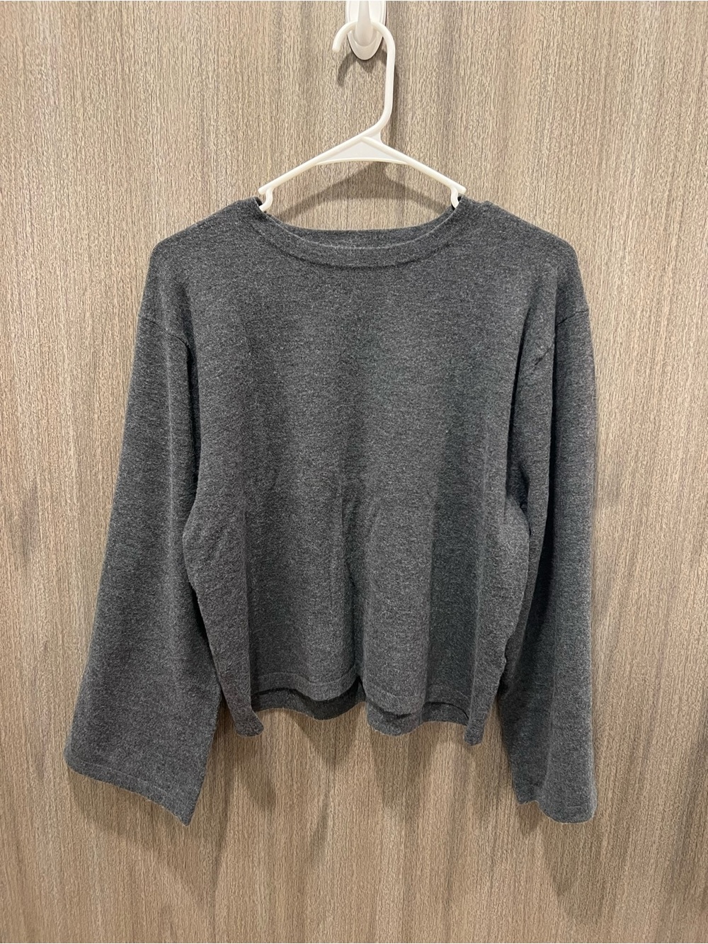 Gray Crewneck Long-Sleeve Top